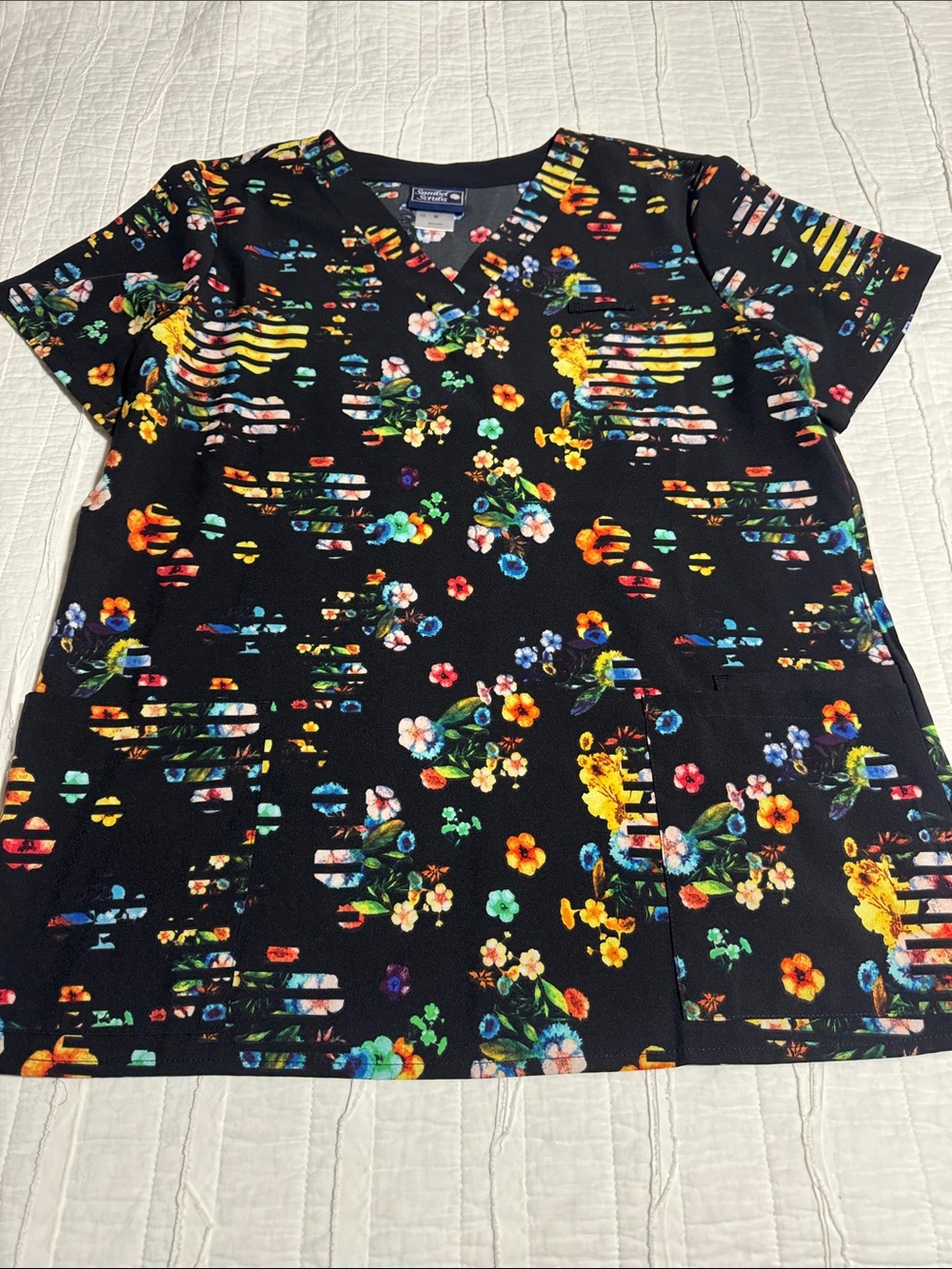 Black Floral-Stripe V-Neck Scrub Top - Womens